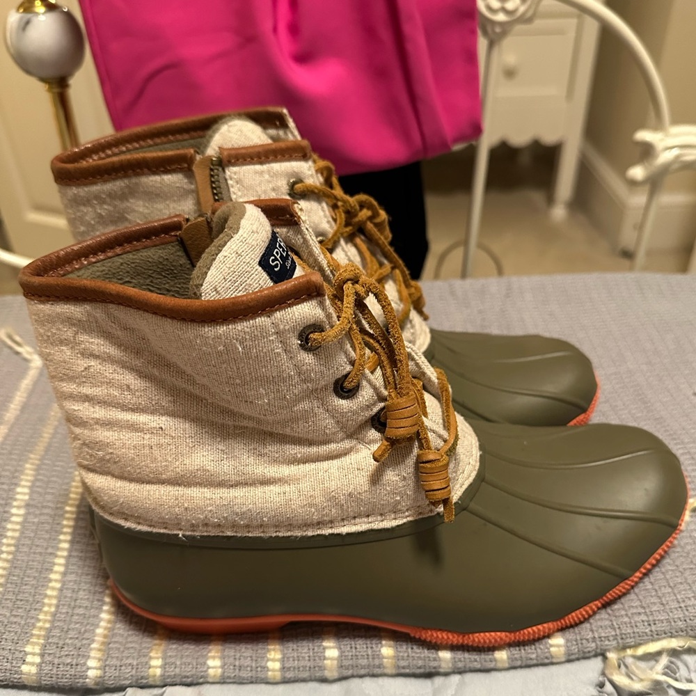 Women’s Sperry Duck Boots
